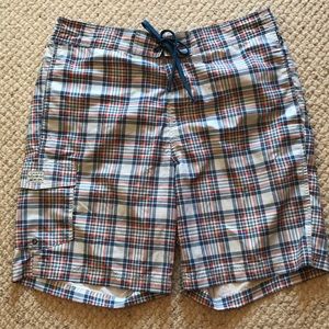 Chaps Men’s swim trunks w/ inner lining & pockets